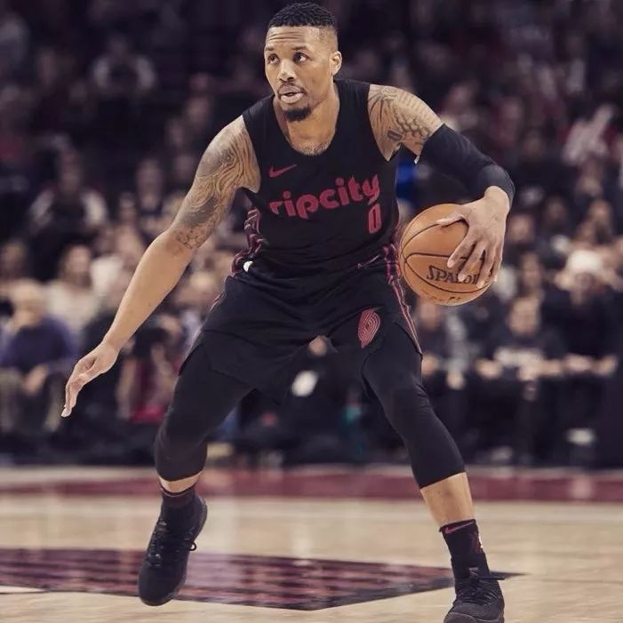 哈登与鲍威 哈登与鲍威