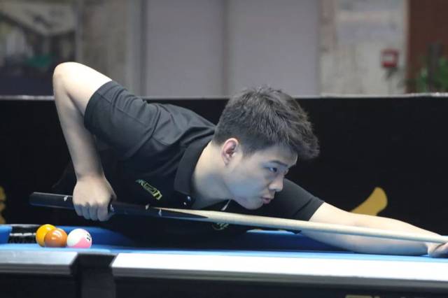 间让球迷们 间让球迷们